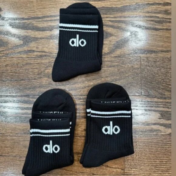 Alo Throwback socks 3 pairs brand new - Picture 1 of 2